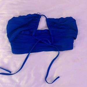 SHEIN BLUE CROP TOP